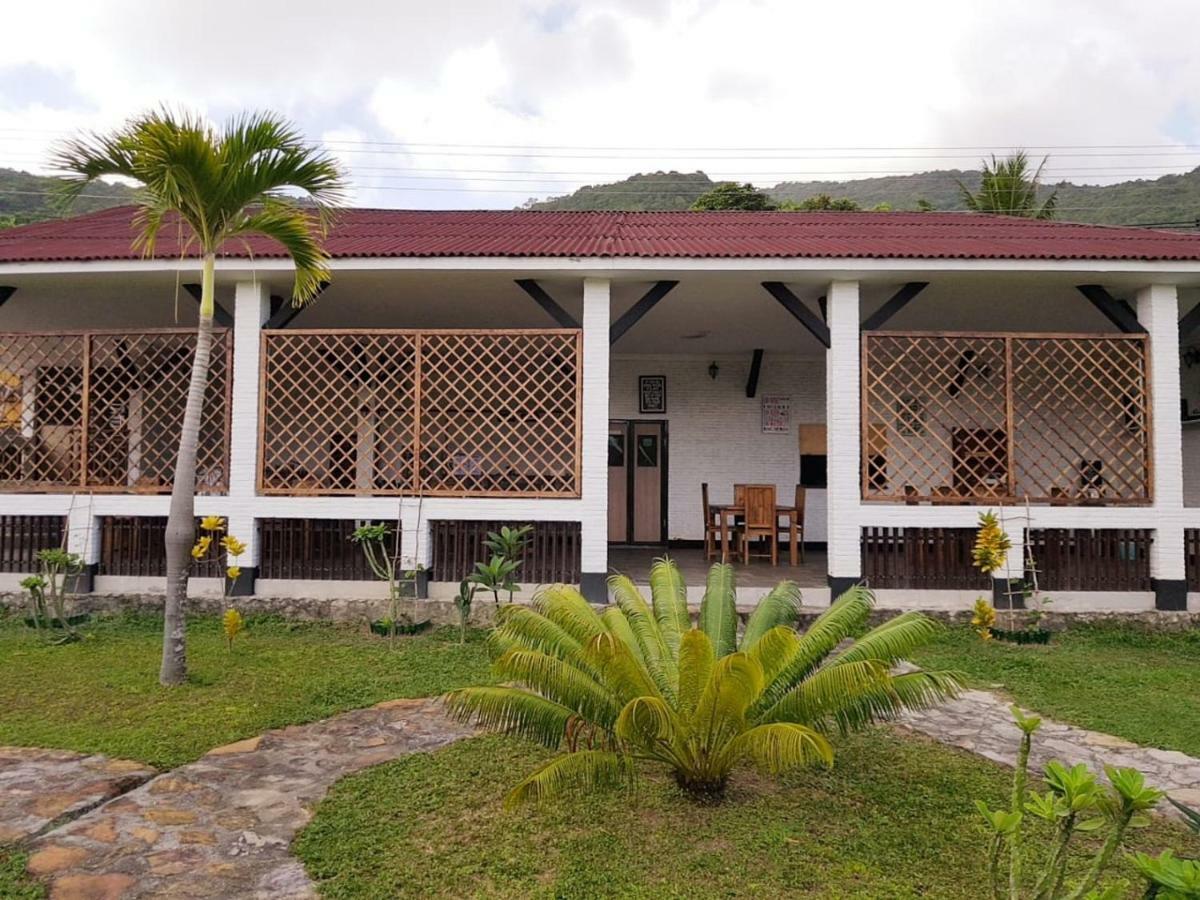 Casavelion Hotel Karimunjawa Exterior photo